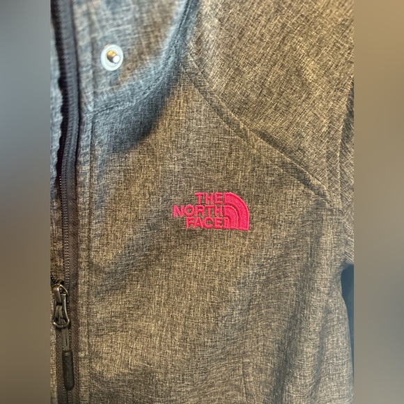 North Face Dark Heather Gray & Hot Pink Jacket Size Small - Picture 3 of 6